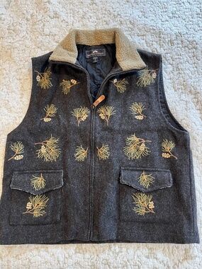 British Khaki embroidered wood vest (medium)